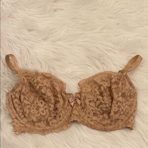 EUC Victoria’s Secret nude very sexy demi bra​​​​​​​​​​​​​